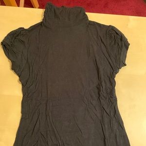 Short sleeve Turtleneck Tee